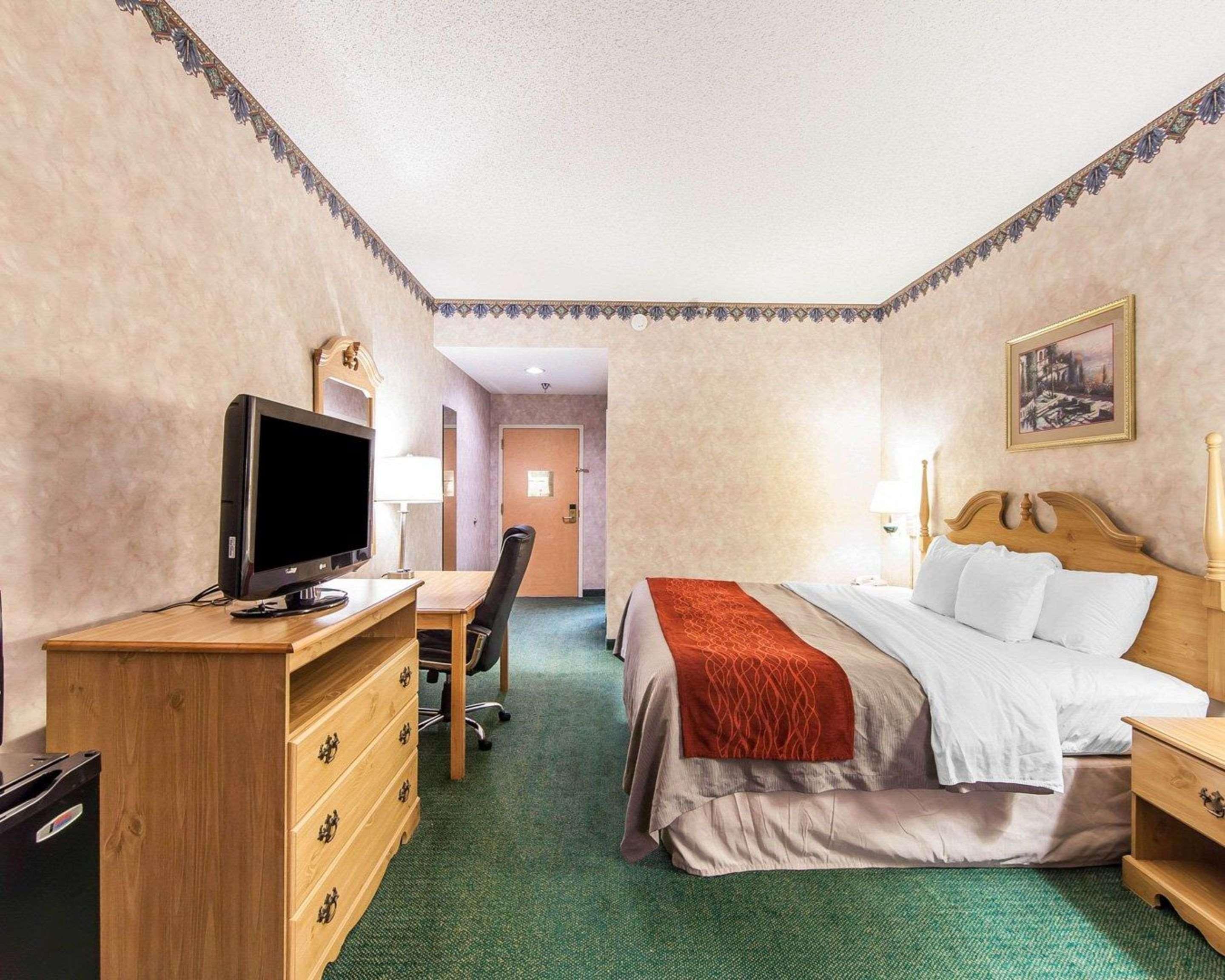 Econo Lodge Ньюпорт Экстерьер фото
