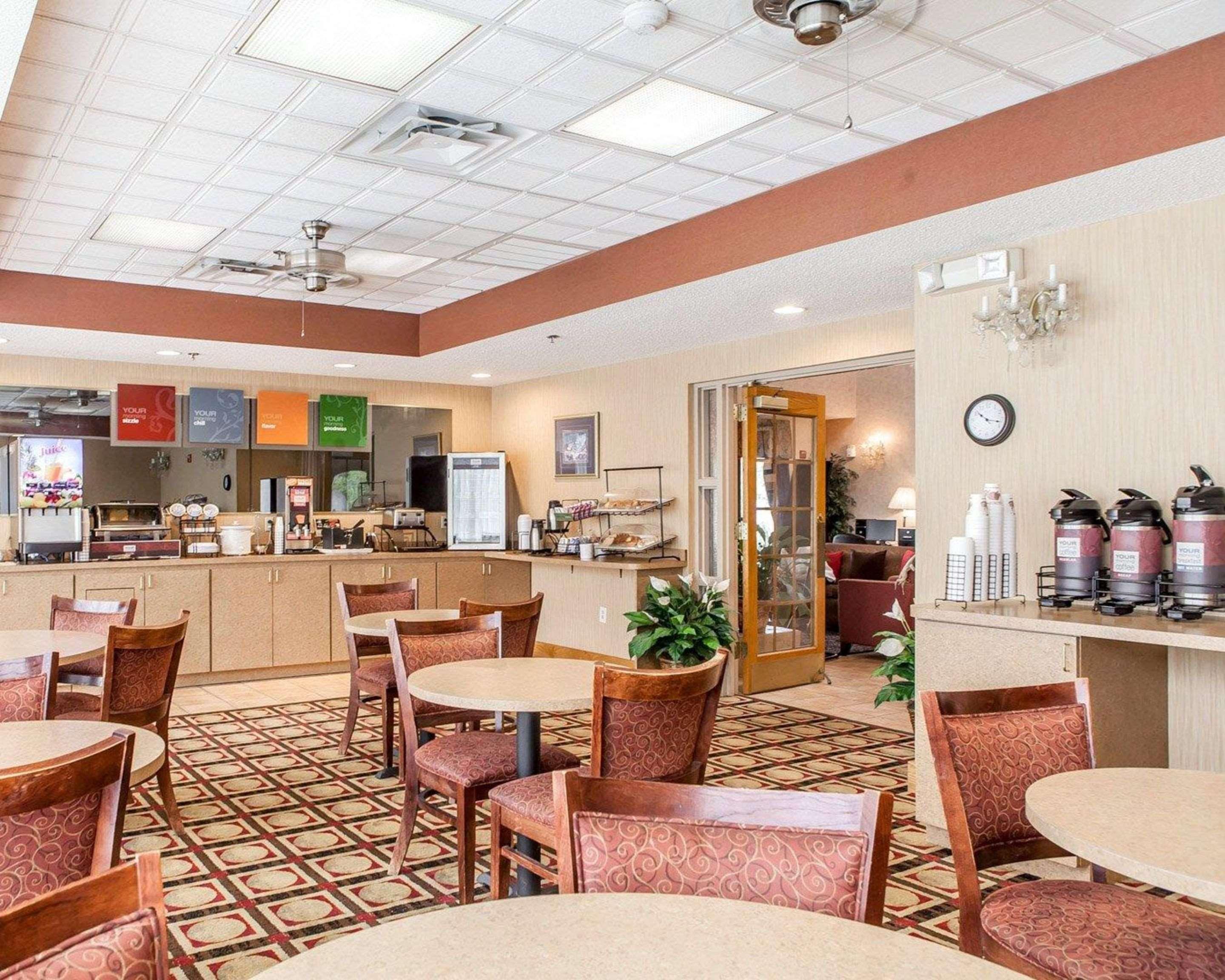 Econo Lodge Ньюпорт Экстерьер фото