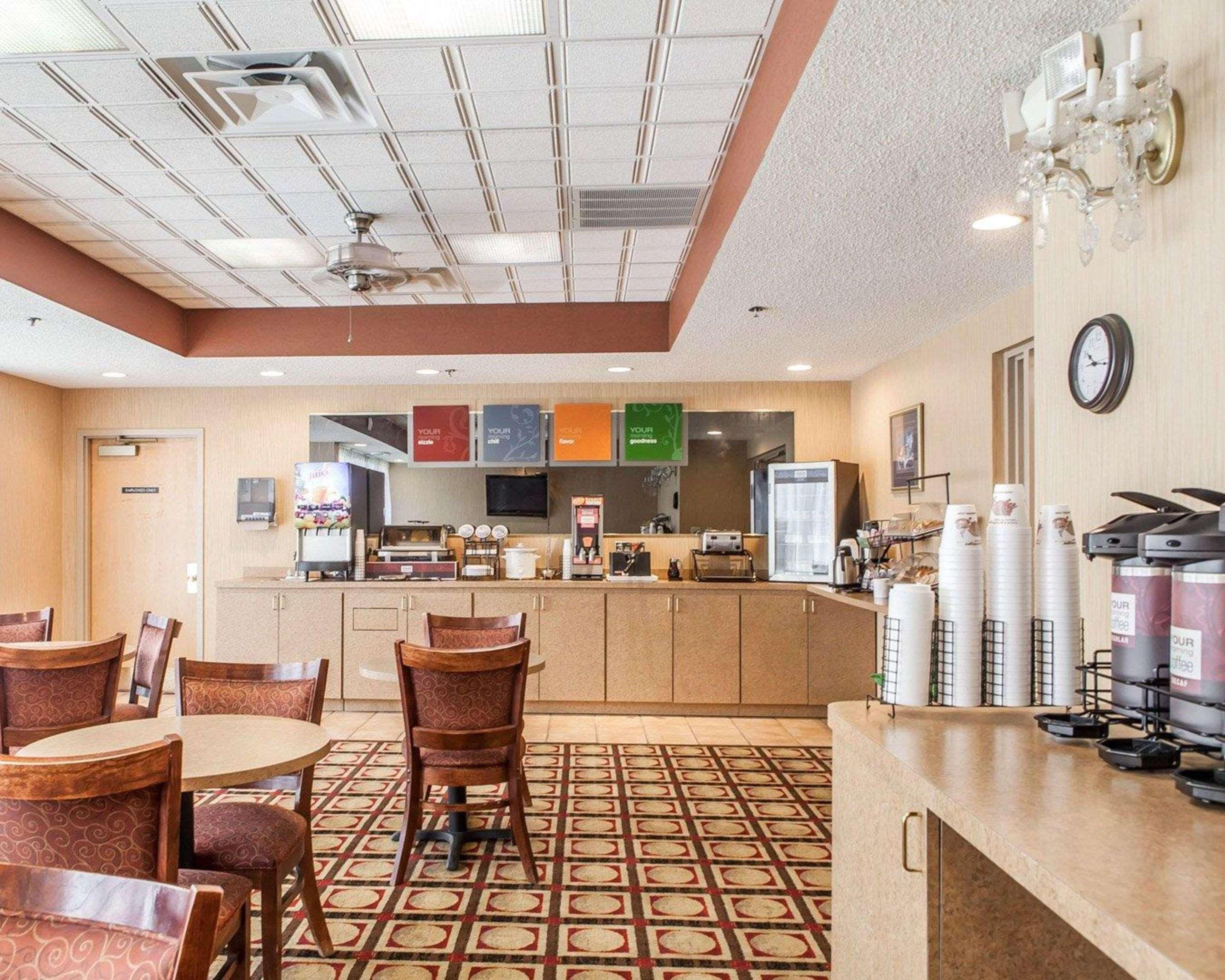 Econo Lodge Ньюпорт Экстерьер фото