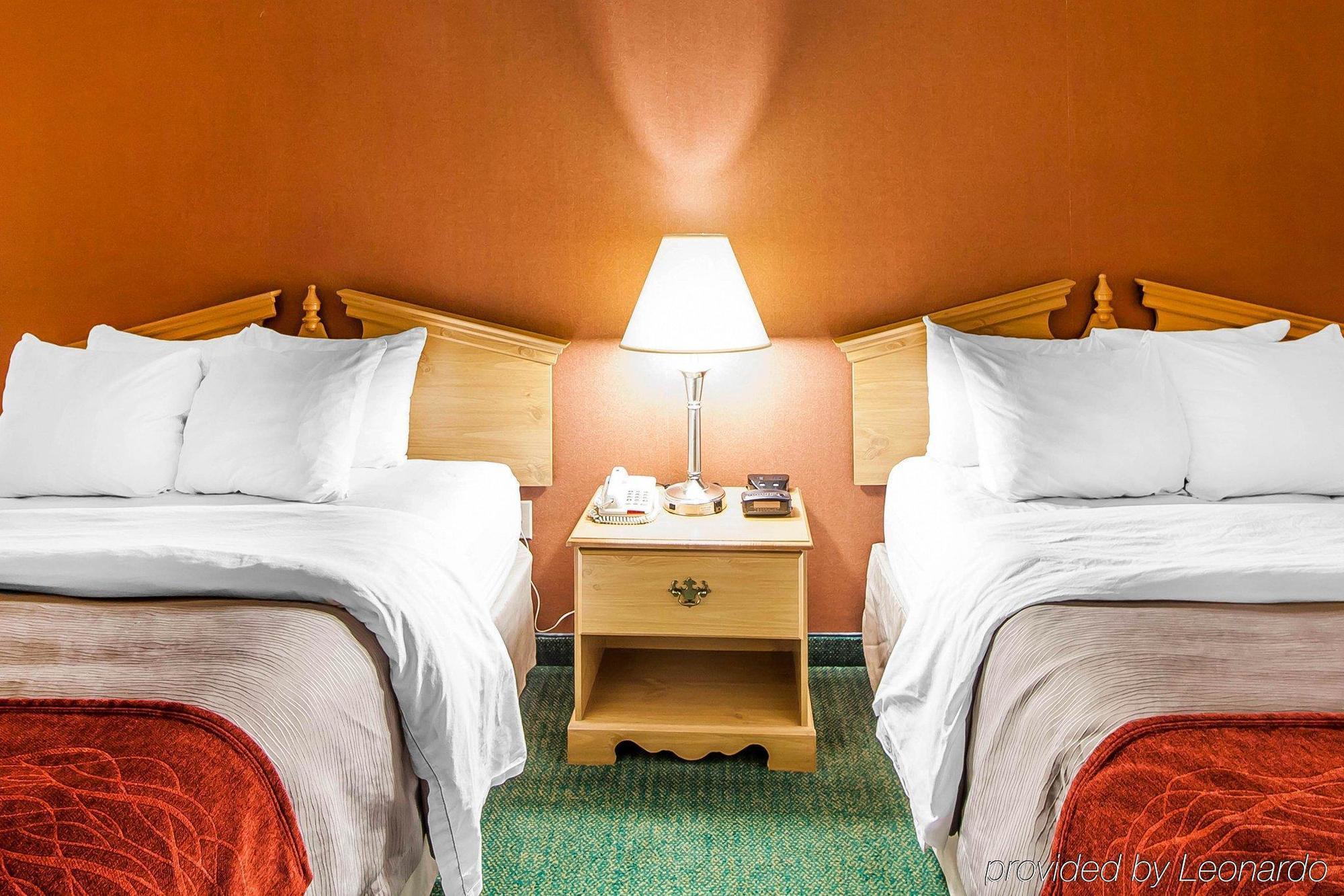 Econo Lodge Ньюпорт Экстерьер фото