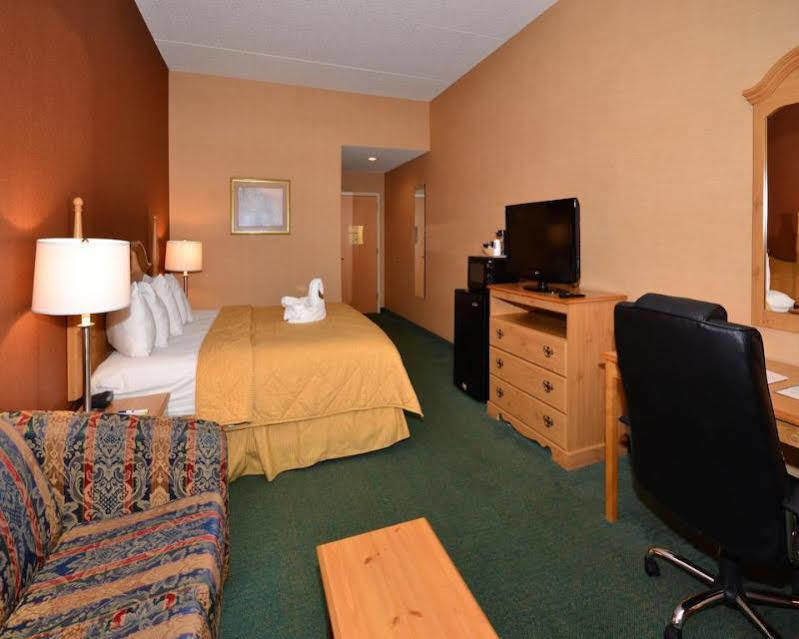 Econo Lodge Ньюпорт Экстерьер фото